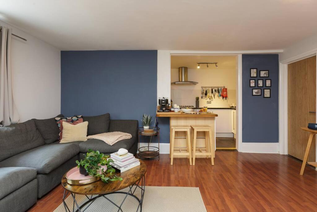 Seaside Escape Apartment Портсмът Екстериор снимка